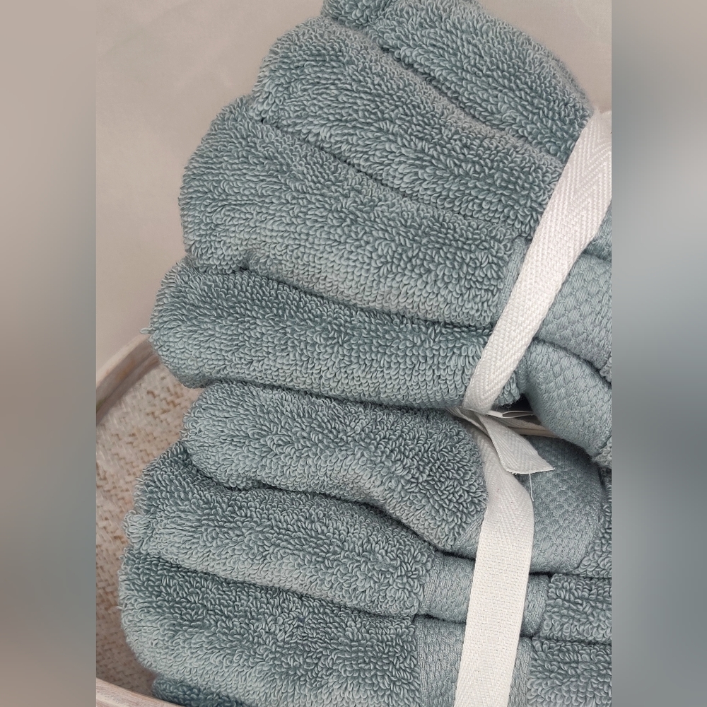 SOLD OUT UGG 4 pc Pasha Organic Cotton Blue Succulent Wash Cloth Set - Picture 10 of 12